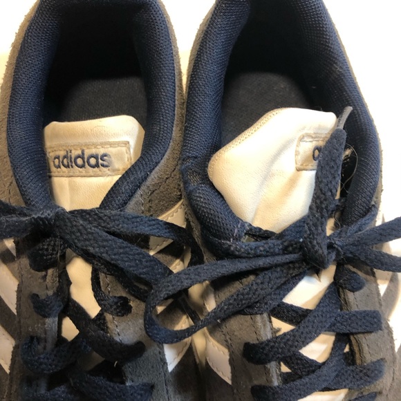 Adidas Court Grey casual Shoe Boys Size 2 - Picture 8 of 13